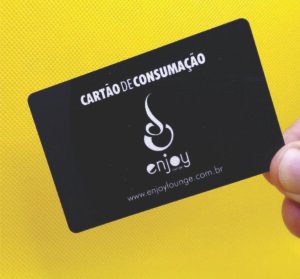 Através da leitura magnética pode-se realizar confecção de cartões fidelidade, controle de acesso: a hotéis, eventos, repartições públicas, festas particulares com segurança e comodidade